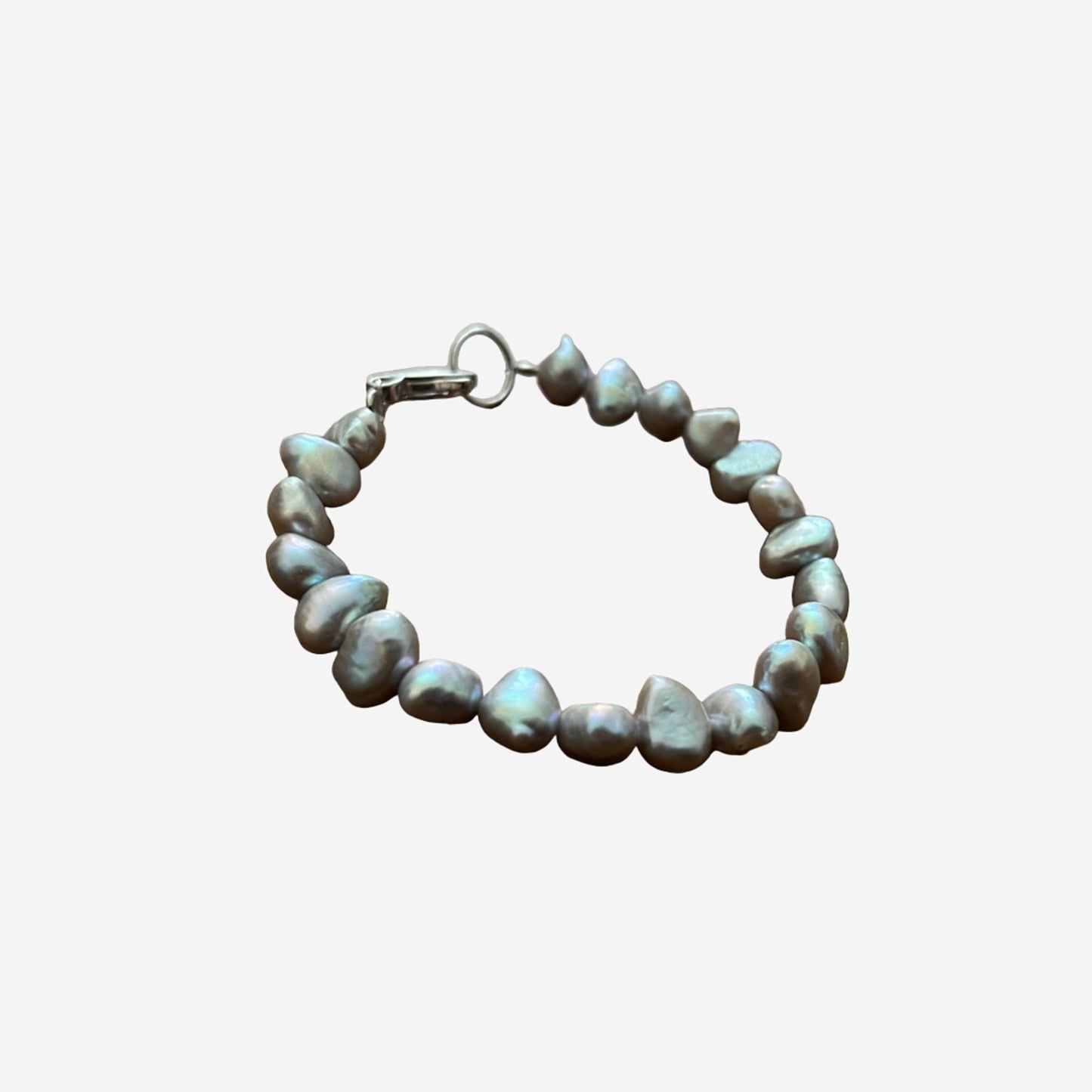 Same Old Silver Pearl Bracelet - sameoldmistakes