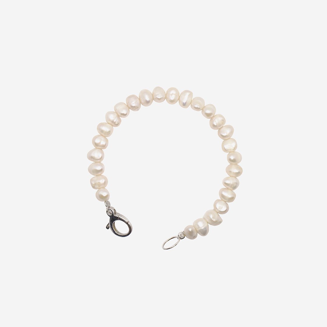 Same Old Pearl Bracelet - sameoldmistakes